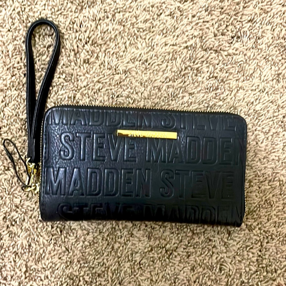 Steve Madden wallet